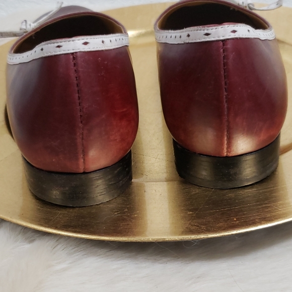 8m cranberry white trimmed slip on shoes - Picture 3 of 7